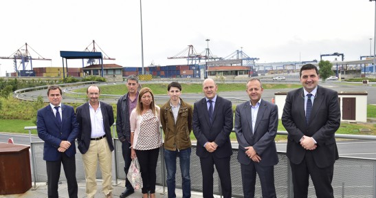 The Committee for the Environment and Spatial Policy  of the Basque Parliament visits the Port of Bilbao