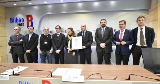 Oregi entrega a la Autoridad Portuaria de Bilbao la certificación medioambiental EMAS