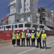 Containerships Stellar, Bilboko Portuan ekainean porturatzen den GNLak bultzatutako bigarren edukiontzi-ontzia