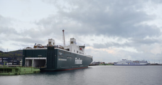 Two shipping lines operating in the Port of Bilbao, eligible for the third call for eco-incentives